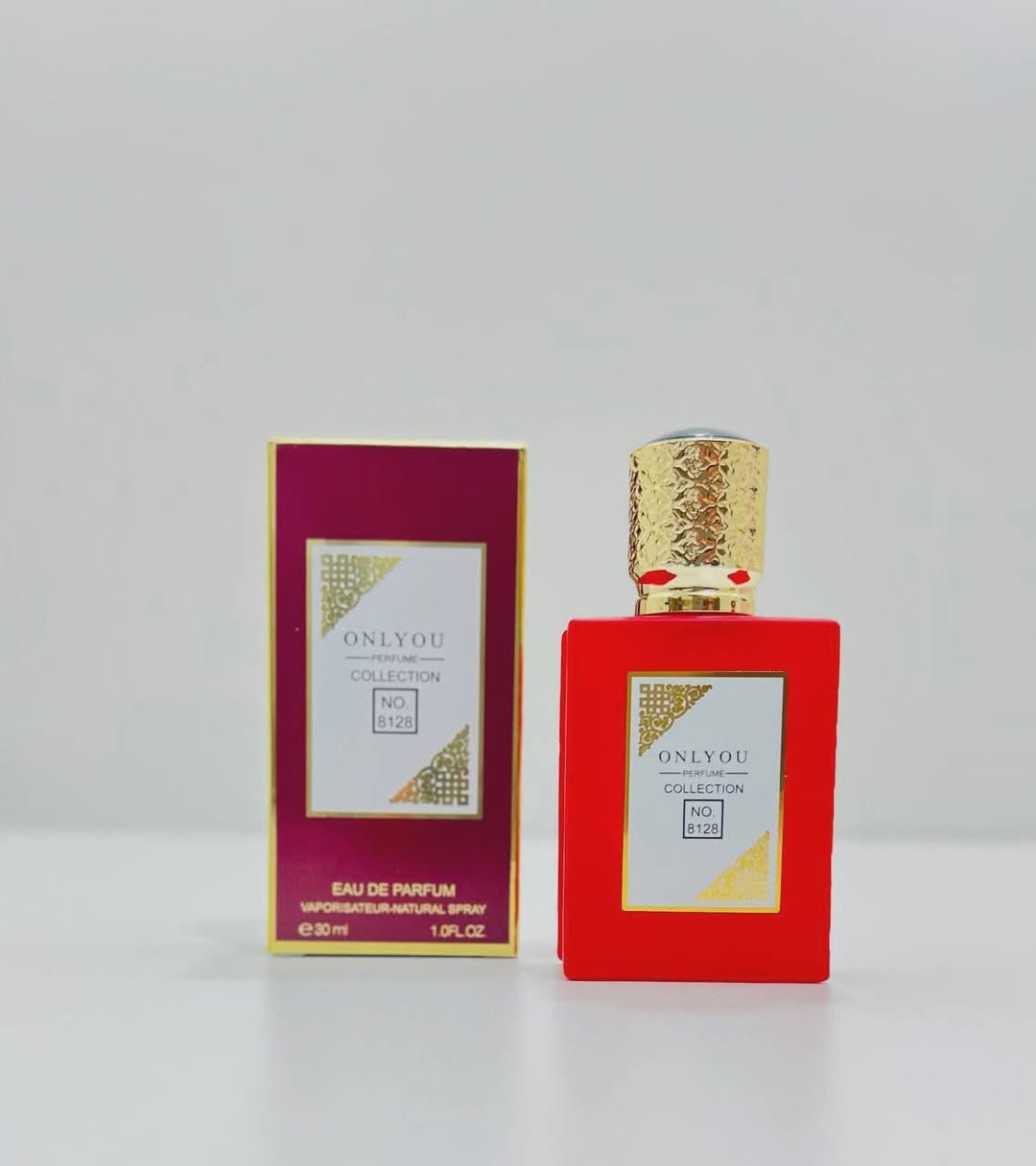 🔥 ONLYOU No. 8128 – عطر الجرأة والفخامة
إذا تحبين العطور اللي تعكس شخصيتچ القوية وتخليچ دايمًا مميزة، هذا العطر إليچ!  
تصميمه الأحمر الجريء مع الغطاء الذهبي المنقوش يصرخ "أنا هنا"، ورائحته Eau de Parfum تثبت وجودچ بكل أناقة.

💃 للنساء اللي يحبّن يخلن بصمة بكل مكان  
💎 رائحة ثابتة، فاخرة، وتخطف الأنفاس  
👜 حجم 30 مل – مثالي للشنطة والسفر

🤭شوفو صفحة عدنه عروض


**إذا كنت صاحب هذا الإعلان وتريد حذفه لأي سبب، رجاءا أرسل رسالة إلى الدعم الفني**
