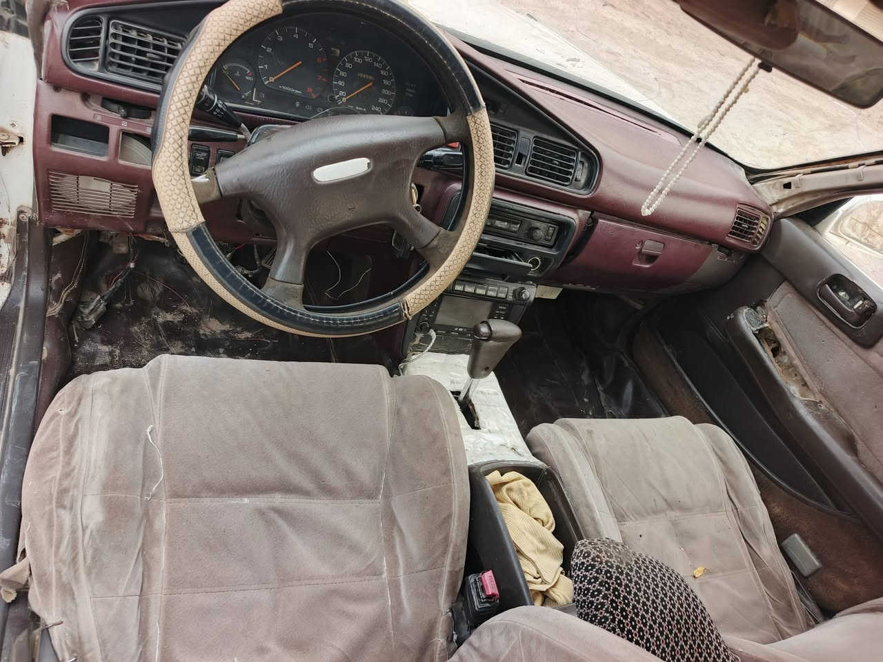شيزر مسطره مكفوله من ضربه ولكصه
حداديه زينه 
تخم تاير نضيف
مكينه وكير ونجي بلباكيت
رقم واسط تحويل ثاني ويوم
لايت عالي ناصي سياره حلوه ونضيفه سعر32 وبيه مجال مكاني ذي قار الغراف  لاستفسار اكثر ***********
