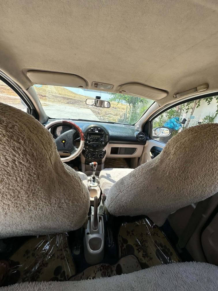 بەناوی خودای گەورە و میهرەبان
سلام علیک
ئۆتۆمبێلی جێلی پاندا مۆدێل ٢٠١٣
ڕەنگی سپیە  و تەبریدە و سەیارەکە جوان و پاکە 
هەموو مەسرەفێکی کراوە و جائیزە و ٤ جام کارەبایە و لایت لیدە
بەرگی تێگیراوە کوشنەکانی و تایەی تازەی لەسەر و سەنەوی تازەیە هەتا کۆتای ٢٠٢٧ تەحویل بەشەرت ڕەقەم سلێمانیە سەیارەکە داوای ٤٥ گەڵا و معامەلەی لێ ئەکەین  
هەرکەس ویستی لەخزمەتیام بۆ  پەیوەندی 
*********** السليمانية, العراق
