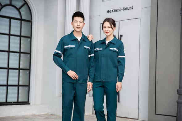 جمالُ الدنيا في جمالِ العلاقة مع الله.
فإن أردتَ حياةً جميلة،
فاقضِها كما يريدُ ربُّك، لا كما تريد أنت.
جمعه مباركة عليكم بالخير واليمن والبركات ان شاء الله 🌹🤲🤲🤲🤲
متواجدين الجمعه وكل ايام الاسبوع 
من 8 صباحا
لل8 مساءا 
بعض من الموديلات الشتائيه 
الي يعجبكم ارسلوا صورته ع الخاص 
بدلات المشرق اتوفرت في ميسان 
وكالات الي عدنه حاليا 
بصره شارع الاستقلال 
0773198309
كربلاء حي الموظفين 
***********
واسط الزبيديه
***********
ميسان قطاع 30
***********
للاستفسار مراسلة صفحه المشرق لبدلات العمل
