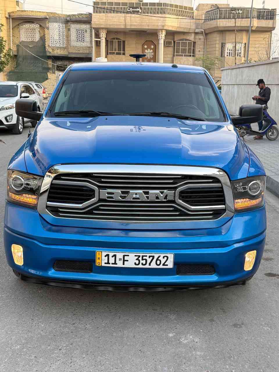 دوج رام 1500 موديل 2022 كلاسك / بيع او مراوس
 باب طويل و بدي قصر . محرك 8 سلندر 
 سلندر ماشيه 55 مايل :: 
سياره كفاله عامه فقط بارد حادث دعاميه امامي
 صور الضرر مرفقه : رقم بغداد بأسمنه / تحويل 
 سياره جاهزه وكامله من الطول للطول 
ع وضع الشركة تخم تاير حداده تبريد تحكمات وغيرها
 السعر / 230 وبيها مجال قليل وسعرها مناسب 
هاتف / ***********
العنوان / البصره . معرض الرافدين القبله 
وانه حاظر . بيع او مراوس . سياره بعدها شركة 
.
.
