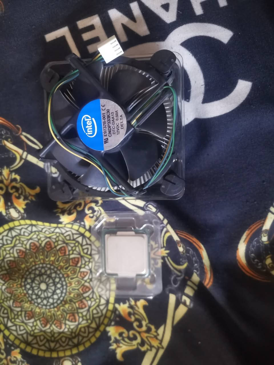 سلام عليكم
للبيع 

معالج وفان 

سعر 35 وبيه مجال
 
مكاني كربلاء حي النصر 

تواصل خاص


**إذا كنت صاحب هذا الإعلان وتريد حذفه لأي سبب، رجاءا أرسل رسالة إلى الدعم الفني**