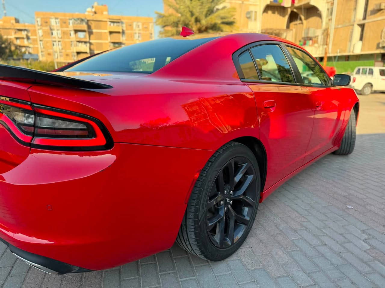 سلام عليكم

دوج جارجر الاصدار الاخير لون مميز 2023 اصل  وارد امريكي كفالة عامة 

‏2023 Dodge Charger (Latest call)

موصفات sxt 

شاشة كبيرة انفكيشين 

كامرة خلفيه 

تحكمات سيترن كامله 

مانع انزلاق 

تويل 

ويلات GT قياس 20

محرك 3600cc

وباقي موصفات الجارجر المفروفه 

بااسمي اني مستورده شهر 8/2025 

رقم بغداد بااسمي 

ماشيه 90

سياره استعمال شخصي 

بدون اي نقص جديده جداً 

مكان سياره بغداد 

الي يدور سياره جديده مال جناي 

للتفاصيل اكثر 

***********
