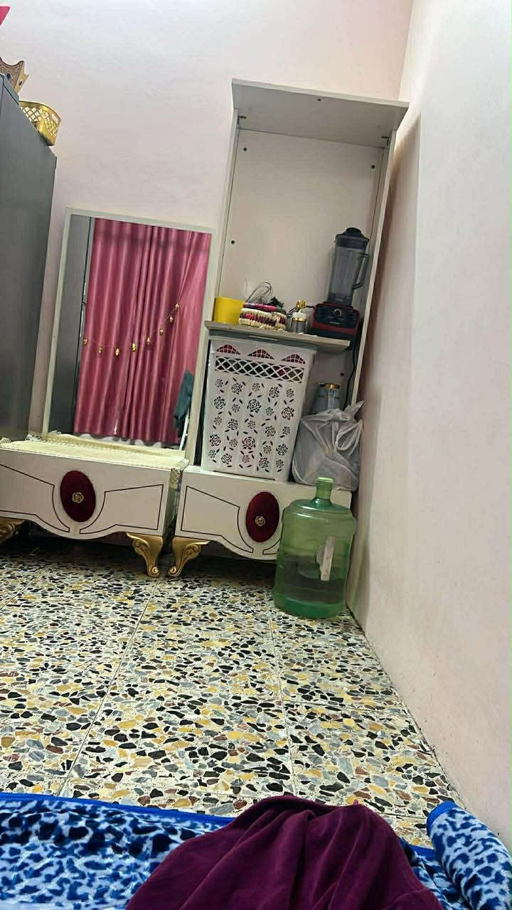 السلام عليكم 
غرفه تركيه نظااااافه فول بيها ضرر بسيط للبيع الاستفسار خاص المكان مدينة الصدر  

📏 
#للبيع_بالعراق
#عروض_بغداد
#بيع_وشراء_عراق


**إذا كنت صاحب هذا الإعلان وتريد حذفه لأي سبب، رجاءا أرسل رسالة إلى الدعم الفني**