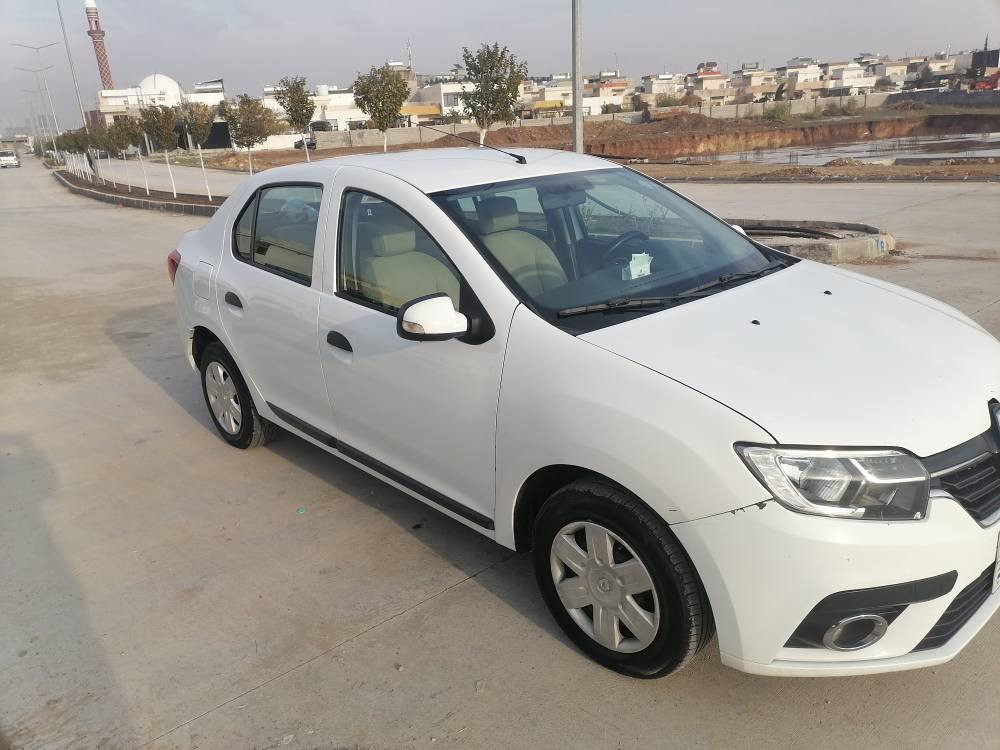 رینو سمبول 2019 سفری ئیره یه 
دوو سویچ و ده فته ری شه ریکه ی ماوه له سفره یەک پارچەی  بویاخە کامل مه سره ف کراوه بی مه سره فه  ته بریدو گه رمی گیر ئوتوماتیک  *********** السليمانية, العراق
