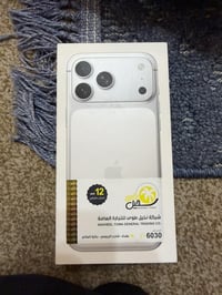 شباب ايفون 17 برو ماكس نسخه الشريحه الكترونيه لون سلفر  بطاريه 100 دور...