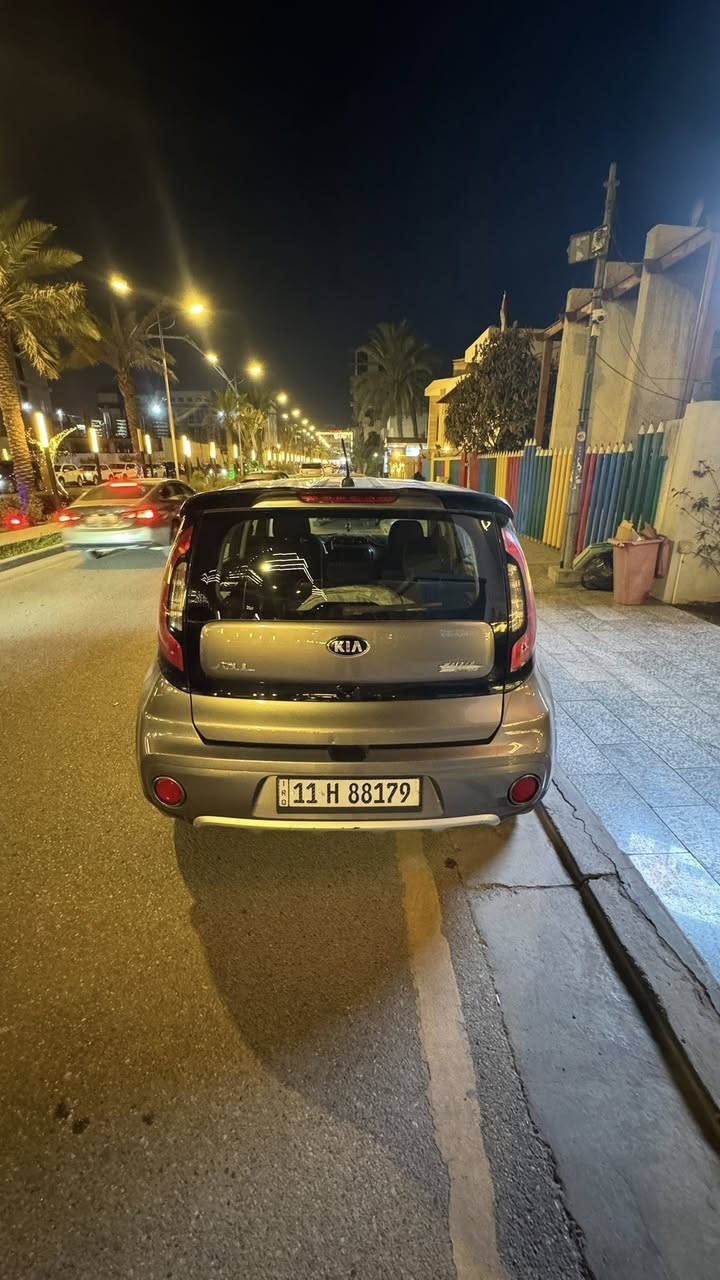 كيا صول 2018
محرك 2000 gdi بدون اي دواخل السونار وياها ماشيه (75 الف مايل) رقم بغداد مكاني البنوك
السعر 110$ 
***********
