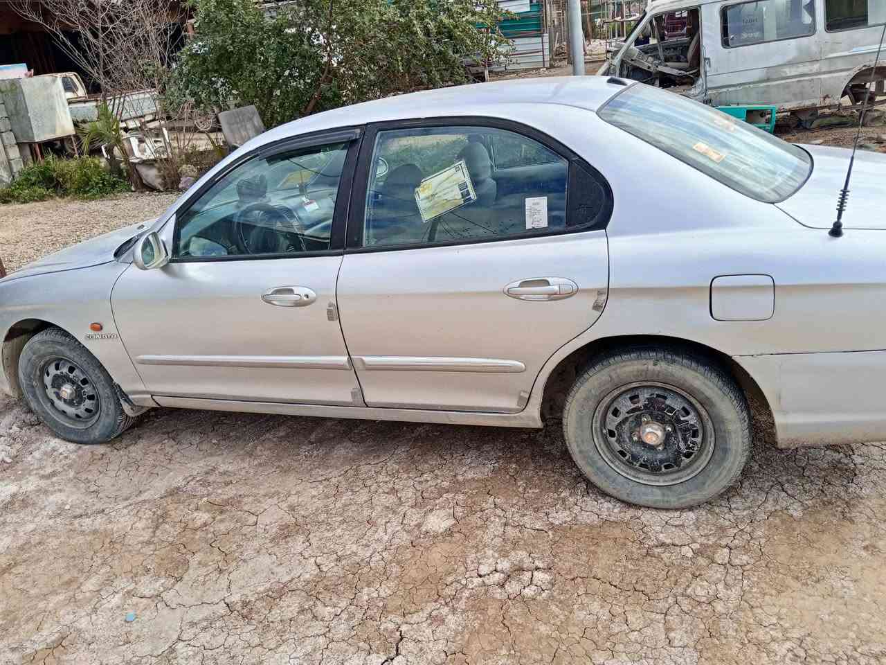 السلام عليكم اخوان سوناتا موديل 2000 مصبوغة حزام للجماليه فقط سعر 40
***********
***********
