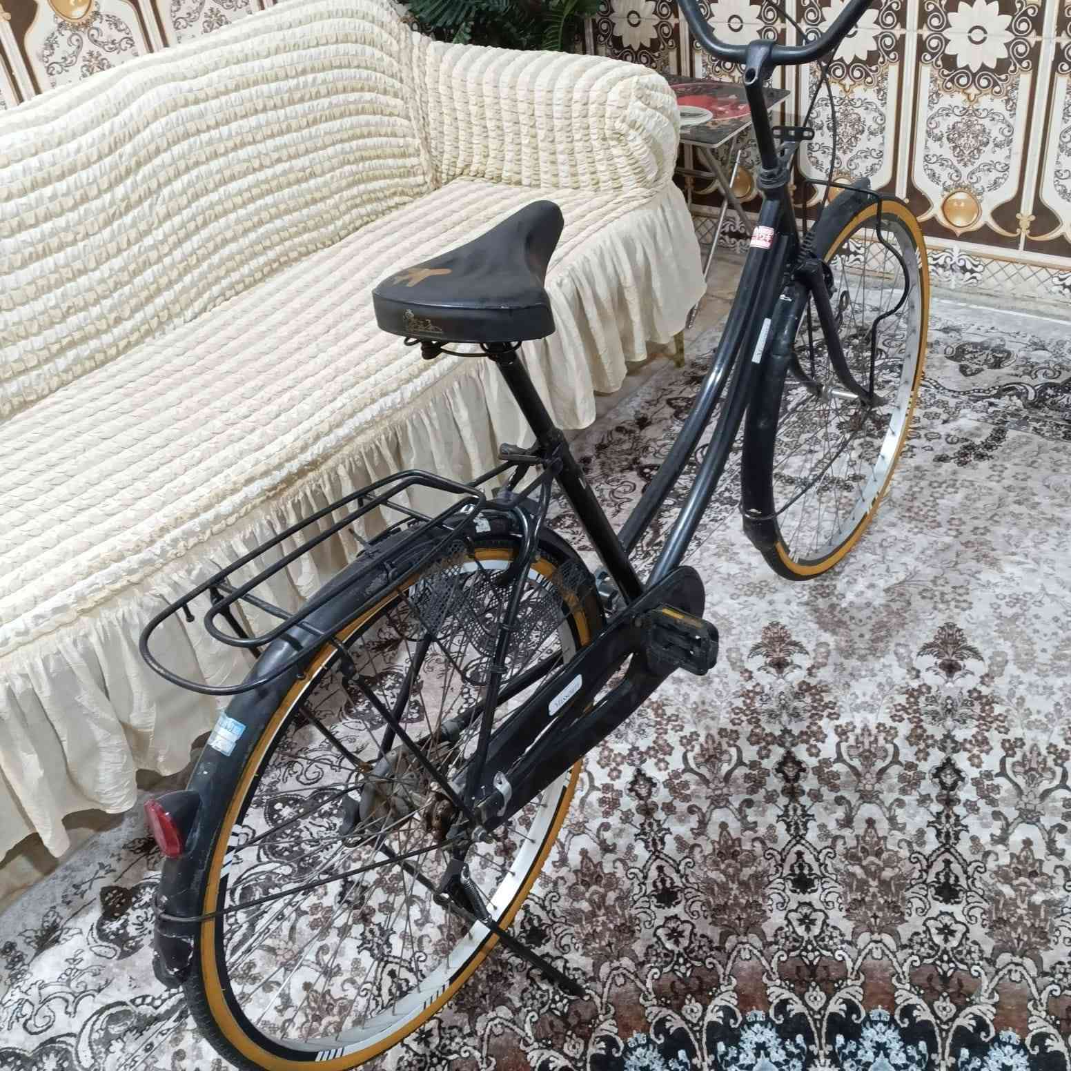 سلام عليكم
بايسكل بناتي  حجم 26 بايسكل نضيف ما نقصه شي 
السعر 95 بي مجال العنوان كوت زين القوس رقم الهاتف
***********
