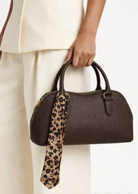 جزدان نسائي • توصيل مجاني • ٦ ألوان