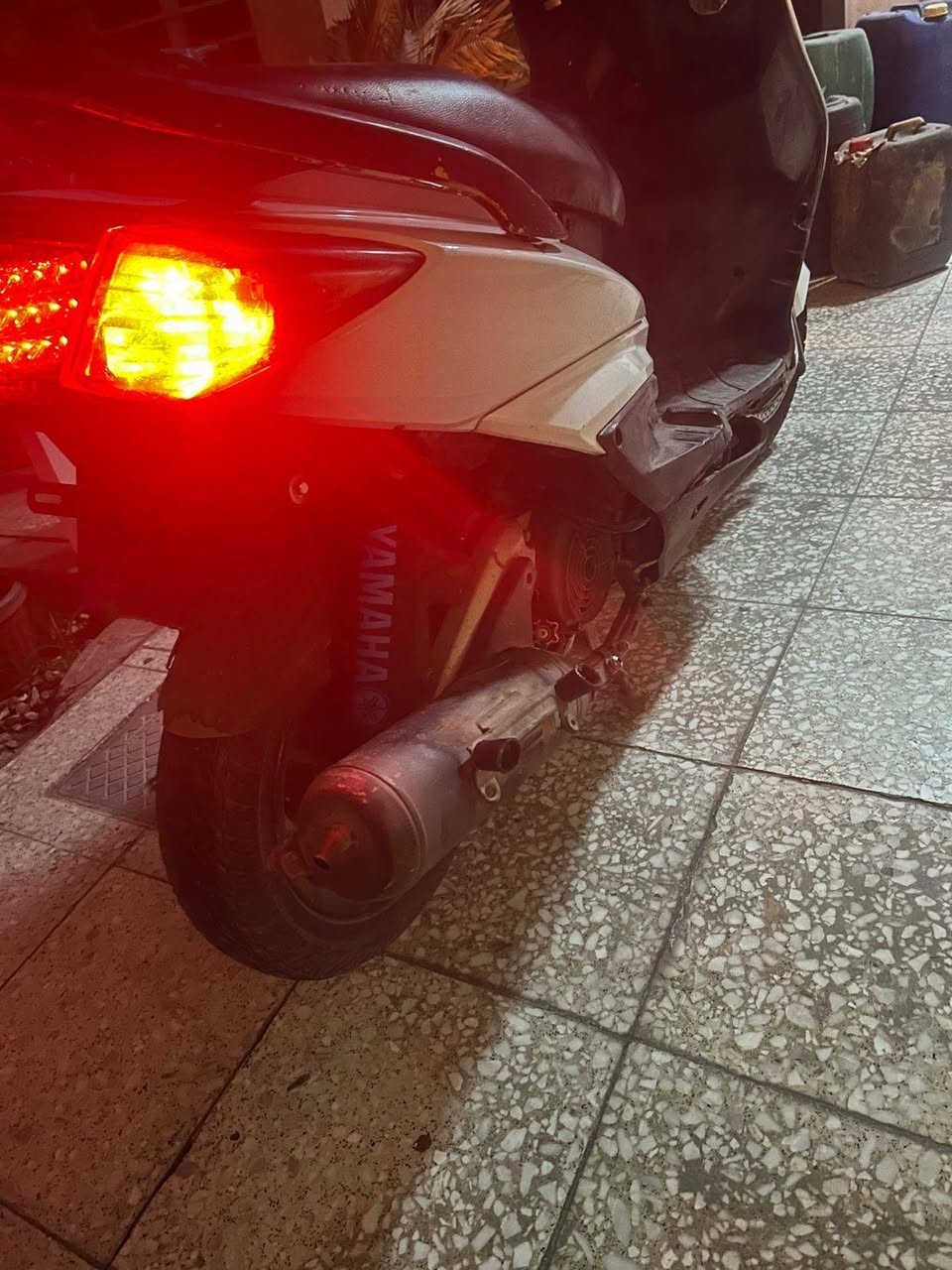 للبيع *********** بغداد حي الجامعه
