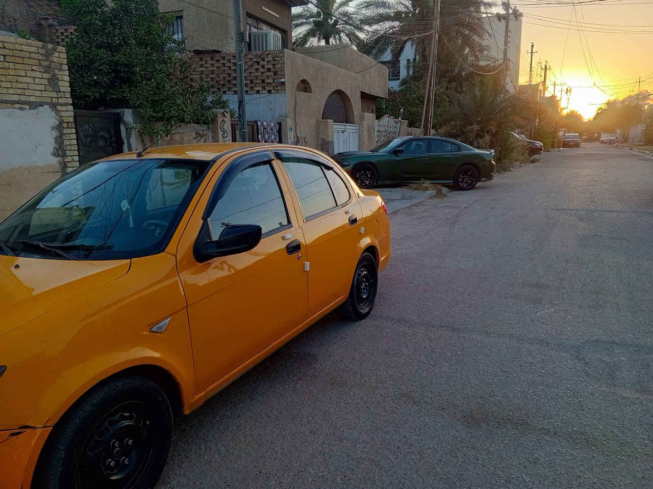 السلام عليكم ساينا موديل 2019رقم بغداد دولي تحويل ثاني يوم مصفره من كلشي سياره جاهزه علا اخر حبايه كير محرك تبريد ثلج سياره كلش نضيفه تخم تاير اربع جام كهرباء سياره كلش ناعمه كبل لشارع كاعيات بعدهن مال شركه استخدام شخصي مكان بغداد حي العامل السعر 53وبيه مجال حك الجيه والشراي يتصل ***********
