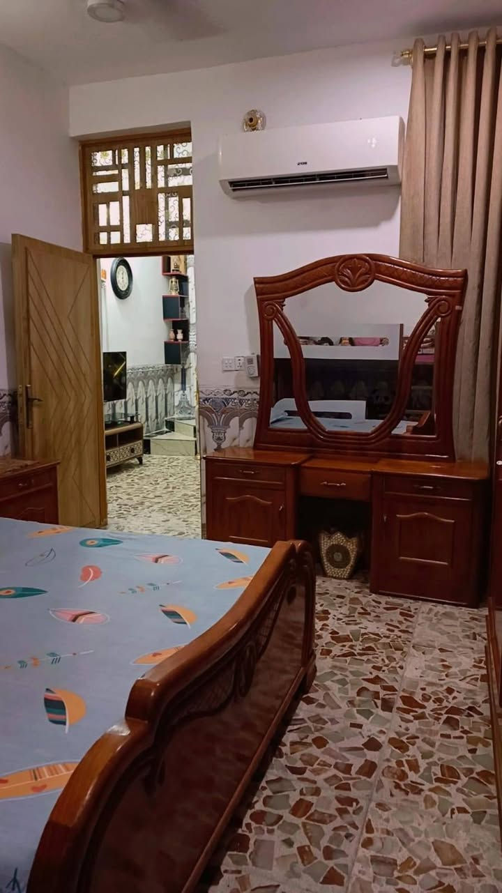 غرفة نوم للبيع صاج ثقيل تسكام 7 قطع 
مسويها بمليونين اريدها ب750 قفل 
العنوان الحلة 
الاستفسار ع الرقم 
***********
