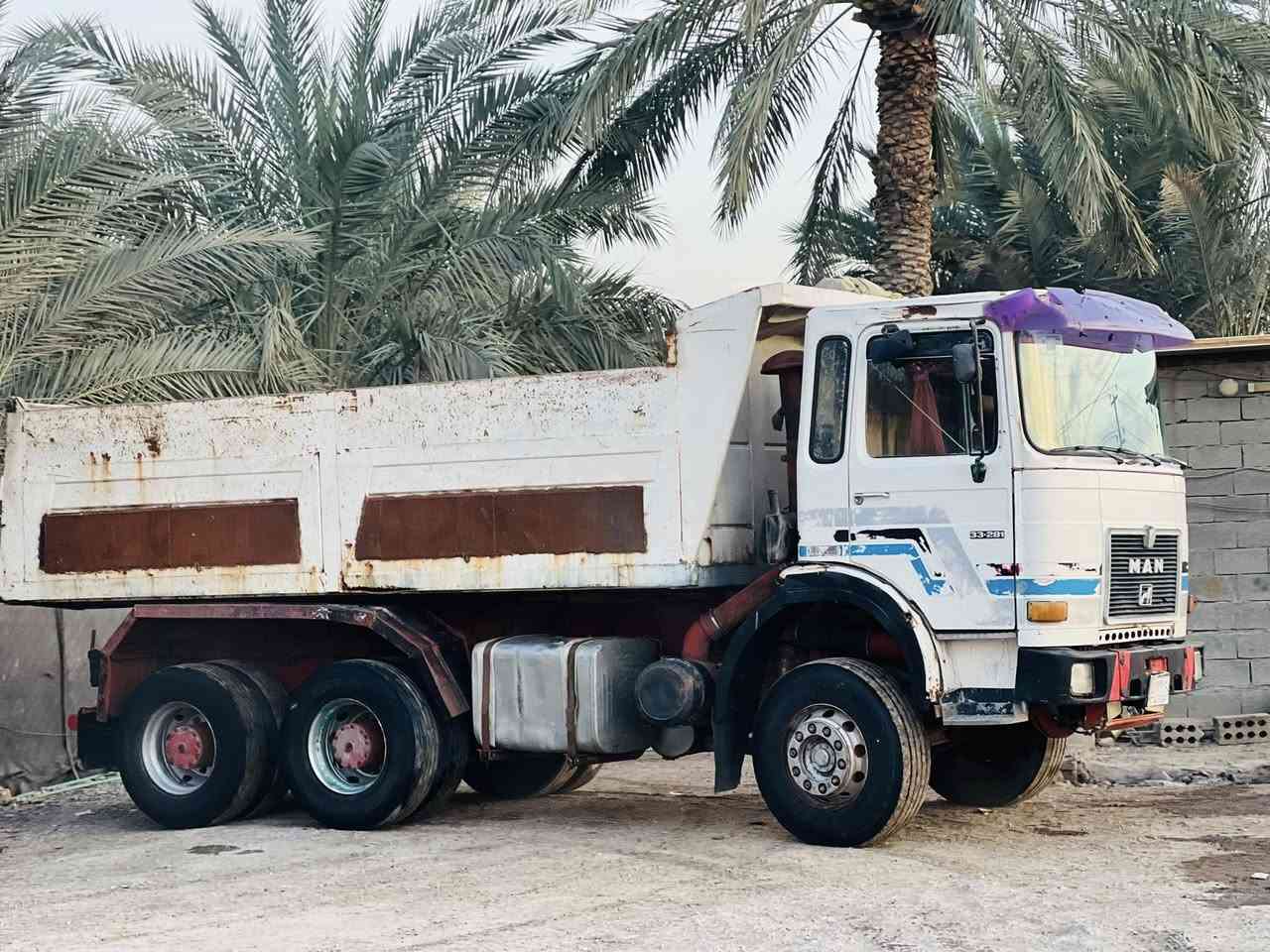 مان مديل ٨٦ رقم ديالى سنويه ٢٨ قلاب بلادي تخم تاير محرك البي٨ محسن كير برميل كير ومحرك البي مجموعة جي اف  وربع شاصي مكفول من صبغ وفطر *********** مكان في كربلاء
