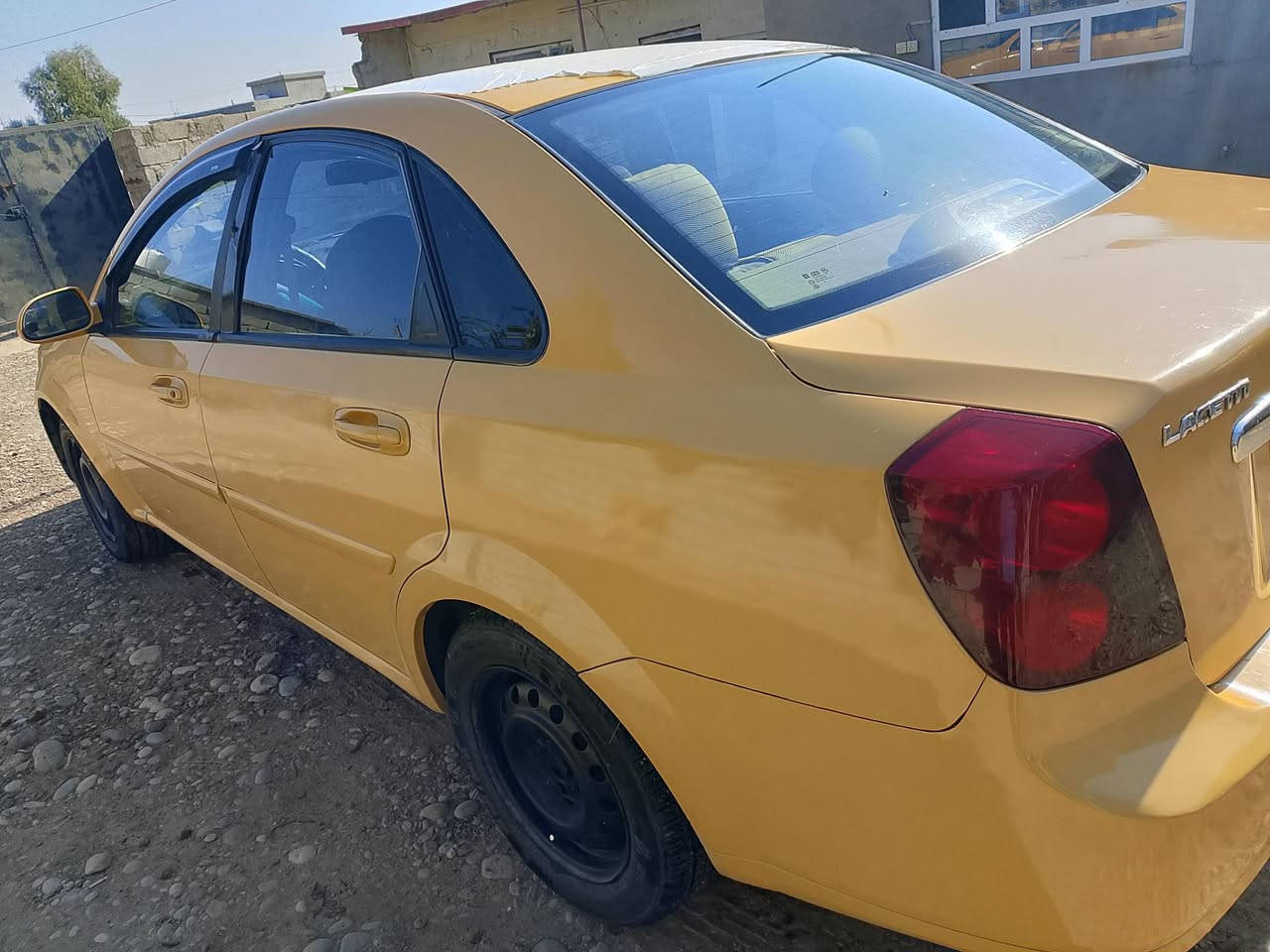 اوبترا تاكسي 12رقم بغداد ألماني بص جملوغ امامي صبغ محرك كير شرط 50 مجال ***********
