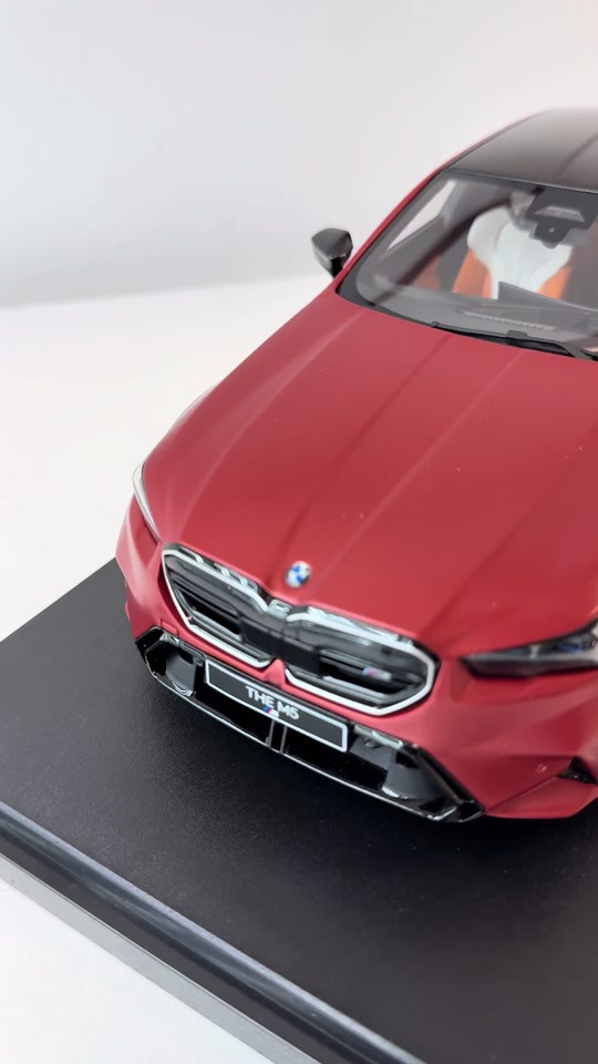 BMW M5 G90 2025 Scale : 1/18 Brand : GT Spirit  (free delivery inside Erbil) WhatsApp: +9647504702207 ‎التوصيل لجميع مناطق اربيل مجانا ‎گەیاندن بەخۆرایە بۆ ناو شاری هەولێر


**إذا كنت صاحب هذا الإعلان وتريد حذفه لأي سبب، رجاءا أرسل رسالة إلى الدعم الفني**