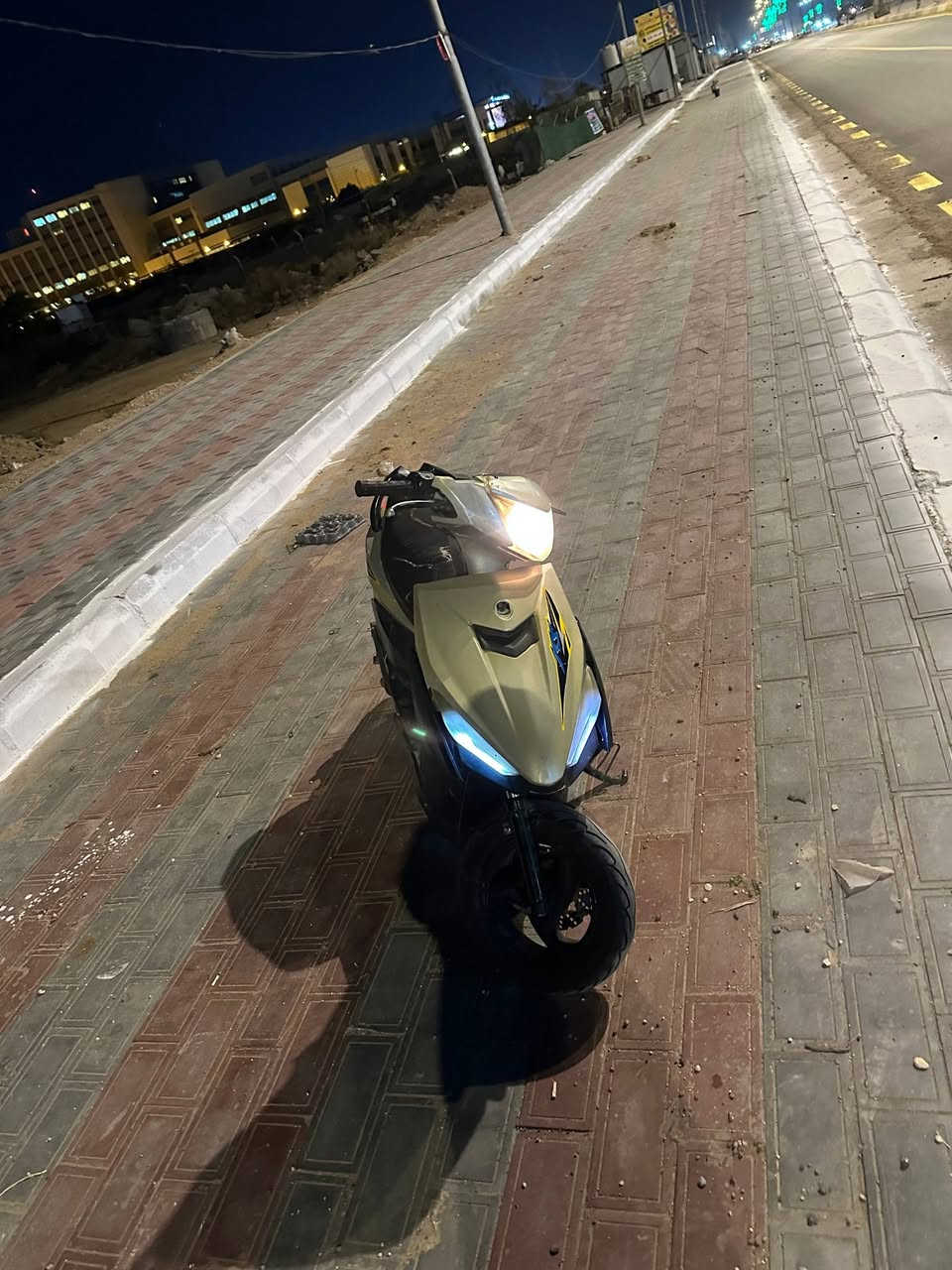 سلام عليكم دراجه
ماكس اف اس 
للبيع او المراوس
الدراجه لايت منضومه اصفر
هورن ،اشاير ،سلف ،هندر 
الدراجه نص هندر تشتغل 
والسلف كذالك 
الدراجه معروضه ب300وبيها مجال 
عنوان كربلا حي العامل 
تواصل واتساب ***********
