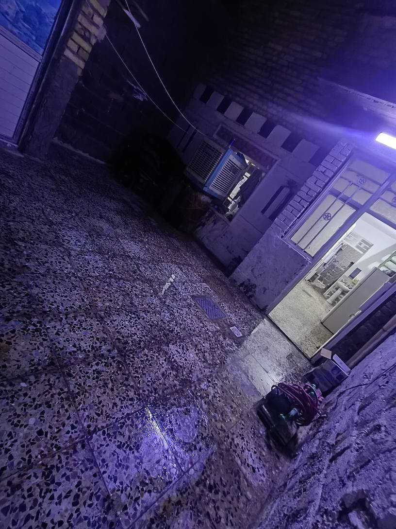 بيت تجاوز للبيع خلفي مساحه 95 كراج وحمام خارجي  واستقبال وغرفه وحمامات ثنين داخلي ومطبخ مثل مموضح بالصور بغداد مدينة الصدر مقابيل سوق الوحيلات ساحه جبار يم ملعب جبارر
للاستفسار ع هذا الرقم 
***********
*********** بغداد, العراق
