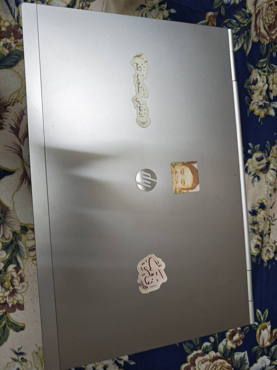 لابتوب عاطلة شنو عطلهة بالبورد ماعرف هارد ورام داخلهة منلعوب بيهن بدون اي ملحقات
سعر 40 الف 
مكاني عطيفية 
***********
