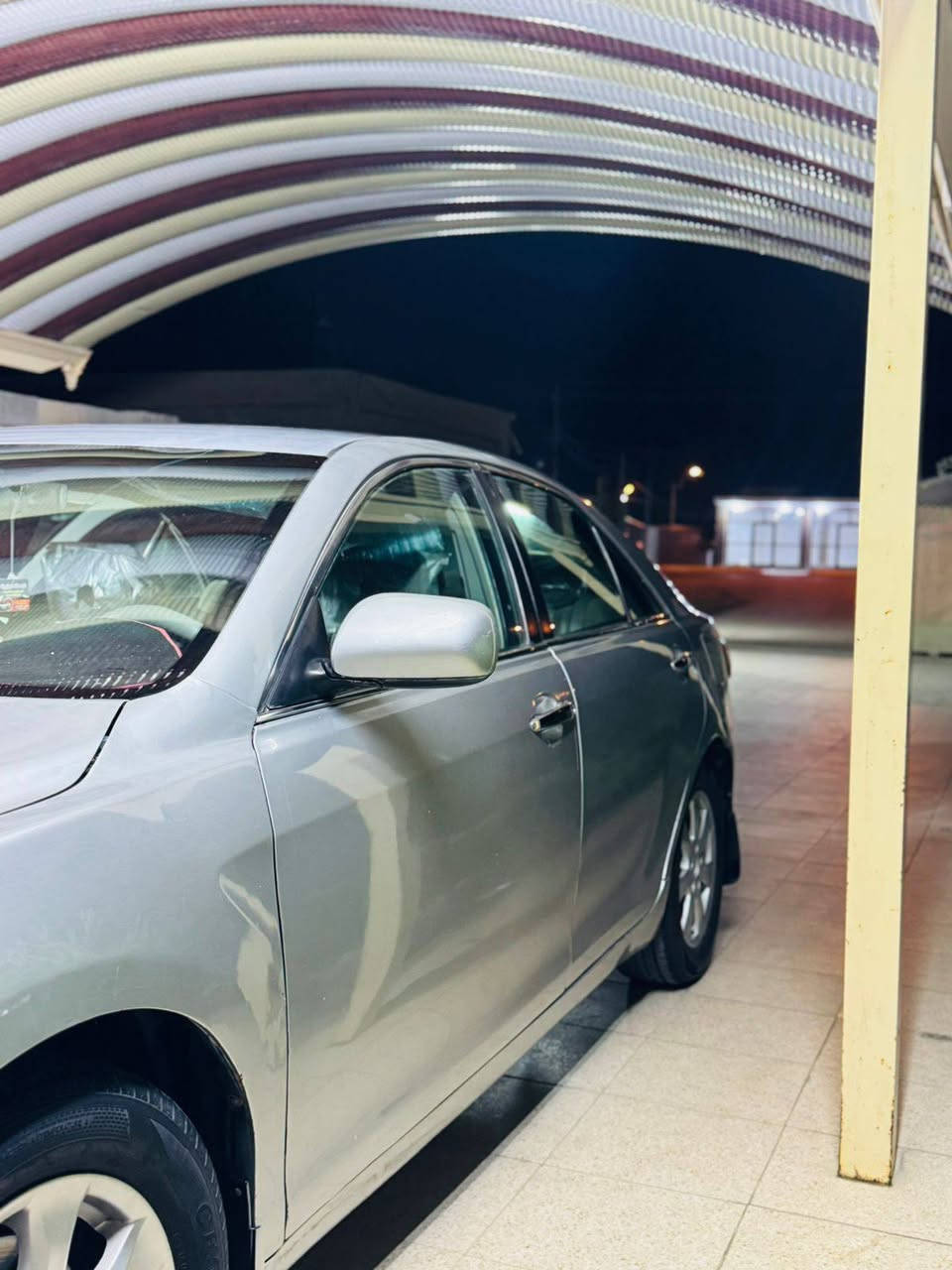 لبيع كامري موديل 2007امريكي سياره محزمه وبيه طخه بل جاملغ لخلفي فول عده تنته رقم بغداد صدر مامي خلفي ماصالي هوايه من شديته بجم جديد تخم تاير شاشه كامره خلفيه مثبت سرعه سعر 90وبيه مجال تصال *********** مكان الانبار رمادي ترهم مراوس افلون
