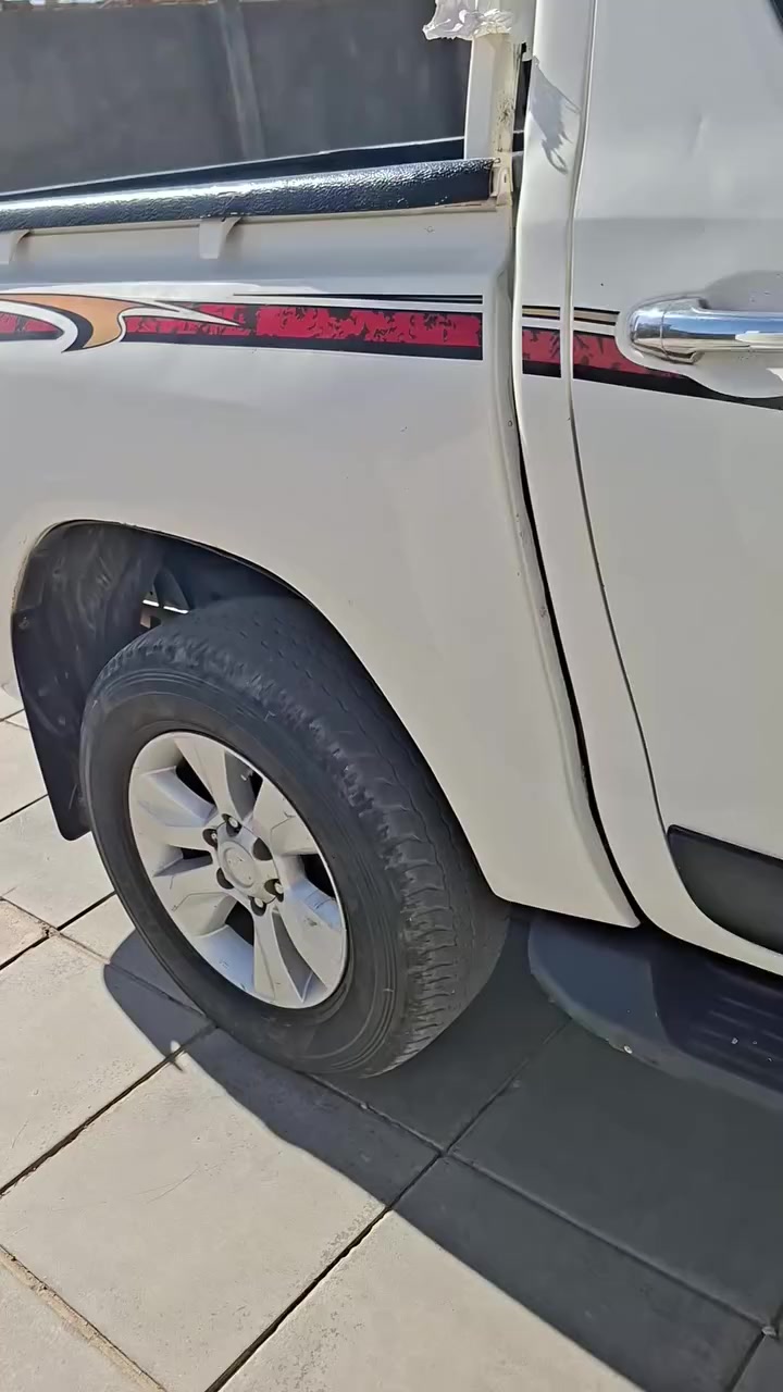 ترهم نقد وترهم مقدمة والباقي مدة ستة أشهر تفاصيل خاص

للبيع فورويل تويوتا

مويل ٢٠١٦

كير عادي 4x4

سيارة بانزين

محرك أربعة سلندر مفتوح ومجفت شغل درجة أولى وبيه ضمان 

كير وأكسل كفالة

حدادية جديدة كاملة صدر وأكسل
باتري جديد

ماشيى ٢١٤ الف

أستيراد الامارات بسمي ومرقم مثنى بسمي
وللشراي أنطيك رقم وسنوية أنكليزي

سيارة نظيفة جدآ ومصلحة تصليح حلو 

وحادثها تجية بالبادية بالرمل جدآ خفيفة صبغ بابين السايق والخلفة بدون معجون وبارد قليل بالجاملغ الجهه اليمنه

عنوان السماوة 

ويتساب ***********
