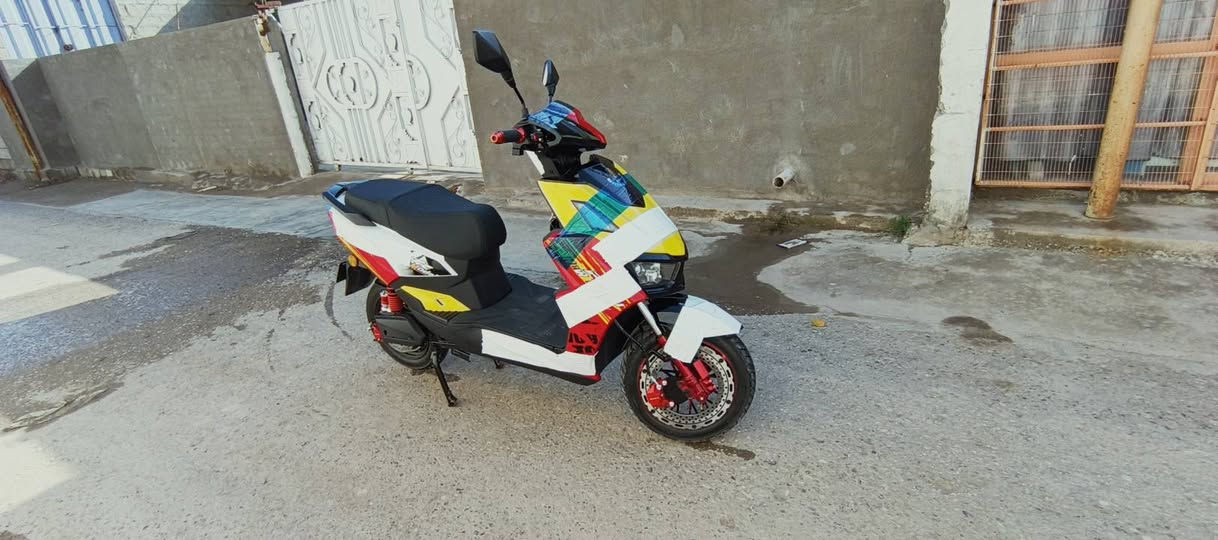 مكلف بل نشر فقط
السلام عليكم 
سكنس جبلي  2026
ربع عدسات الد مامي 
دبل شاره الد 
بريك عنبار مامي خلفي 
مانع نزلاق مثبت سرعه 
بطاريه اليثيوم ضمان 3  
سنوات سرعه  
105   كيلو متر بل ساعه 
حقيقي  80
شحنه الوحده تمشيك 
70    كيلو حقيقي
بصمة تشغير عدد 2
كات تشغيل 2
سويجات 2
مسجل MP3 
ربع مودات قياده
رجوع خلف R
تاير جيلاتين جوبلس
ملف   2000    واط
تشيل وزن 200 كيلو 
منفذ يوسبي ثنين 
رام اللتخزين الغاني 
قياس تاير 12-90-90
بريكات رياضي ستان رياضي
بك الايت ال اي دي
دبلات هايدروليك
 
وبيه هواي مواصفات بعد 
زورونه تنورونه 
بغداد تقاطع النهروان قرب 
ماركت حبوش 
اللتواصل والستفسار 
***********
*********** 
سعر   ،850 
وبيه مجال
