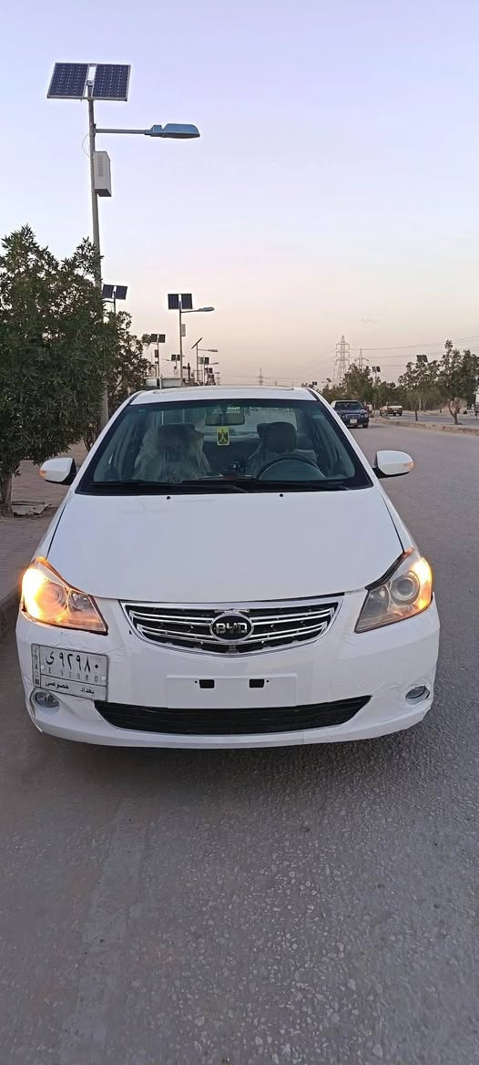 بي واي دي 2013 g3
السلام عليكم
BYD G3 2013 للبيع 
محرك گير حداديه جديد
السياره حزام وبيها جاملغ الايمن ضربه خفيفه
رقم بغداد راعيها في بغداد ومكان السيارة النجف الاشرف، السياره بلاديه من كير ومحرك
السعر 48 وبيها مجال حگ الجيه
الشراي يتصل ***********
