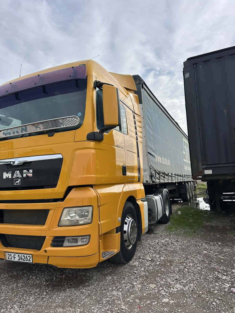 مان للبيع 2010 روتايدر مكينة 440
عربانة شمتز دنكير بيبي بانز سحال
الراس تخم تاير ثلاجه
مكان كلار 
‏‪077-288-42610‬‏
