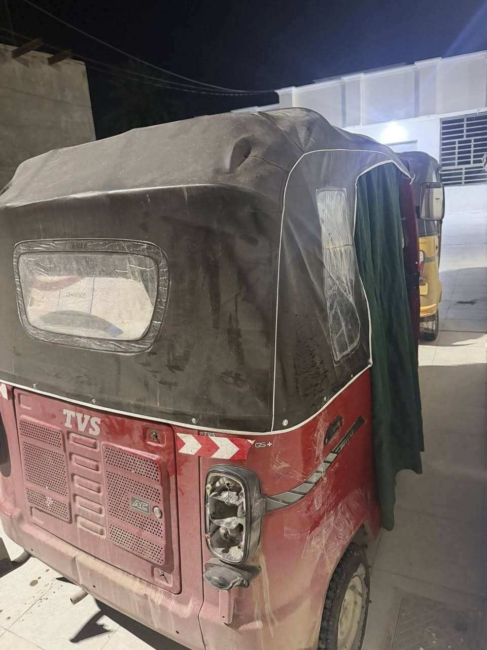 سلام عليكم تكاتك البيع الحمره 2018 مكينه 22 ما مفتوح شد جديد الصفره 2019 مكفوله كفال

تكاتك سبب البيع سواق ماملتزمين بل سبوعيه 

مكاني حله دبله البراهميه ***********
