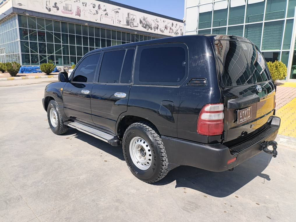 مۆنیكا ٢٠٠٤ شورتەی كراوەتە ڕەش لەسەر ساغی سێ روبع ئۆتۆماتیك دووجام كارەبا داشبڵ بەرز چوار تایەی تازە گێرو مەكینەو هەموو گیانی بەشەرت نرخ ٨٥گەڵا معامەلە شوێن سلێمانی *********** تيل فيبه ر *********** السليمانية, العراق
