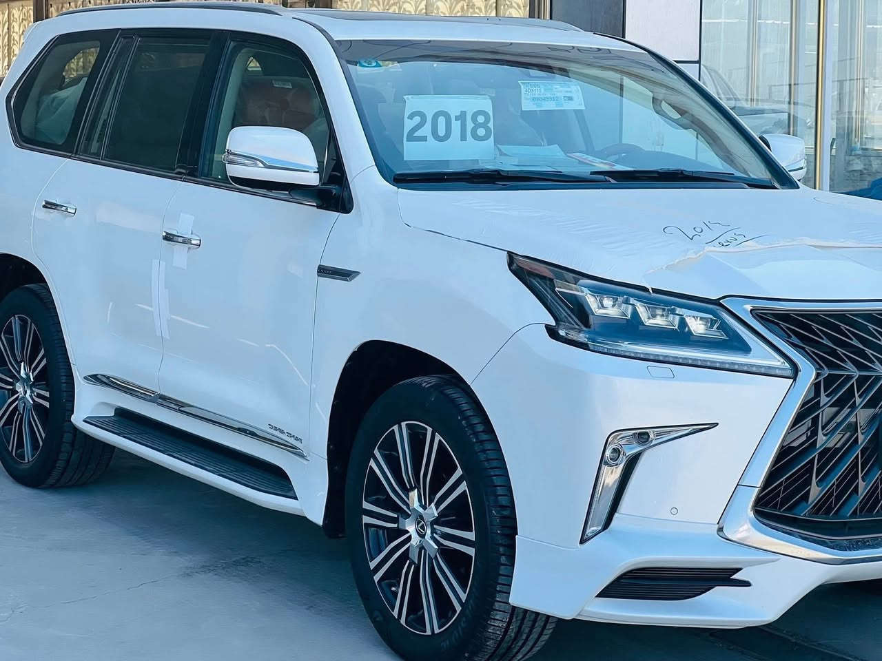 سلام عليكم لبيع لكزز موديل 2018 بريم اصل 

فول مواصفات معروفه مواصفات الكزز 
 رقم بغداد بسمي تحويل مباشر 

العنوان تقاطع نهروان بنفس التقاطع 
الستفسار ‭***********
