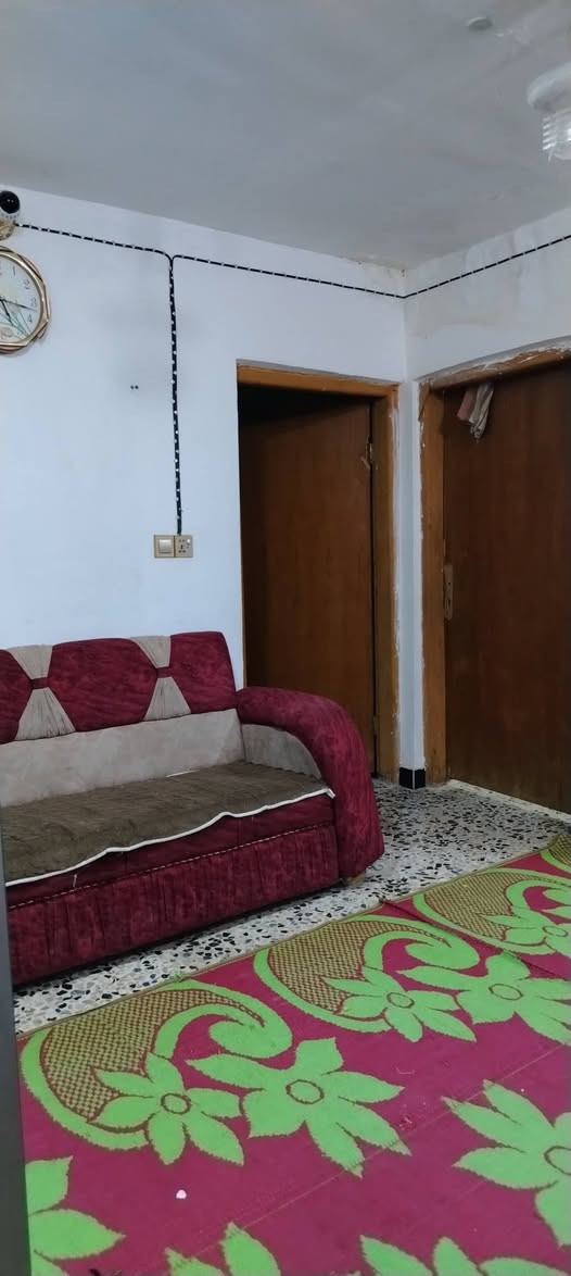 بسم الله عليه توكلت
دار للبيع ١١٠م طابو زراعي
يحتوي غرفتين وصاله ومطبخ واستقبال وصحيات
نظافة البيت شوفة عينك
قرب ناظم المشخاب / حي الكرامه
 بسعر ٢٥ مليون
تفاصيل أكثر خاص وبخدمتكم
***********
