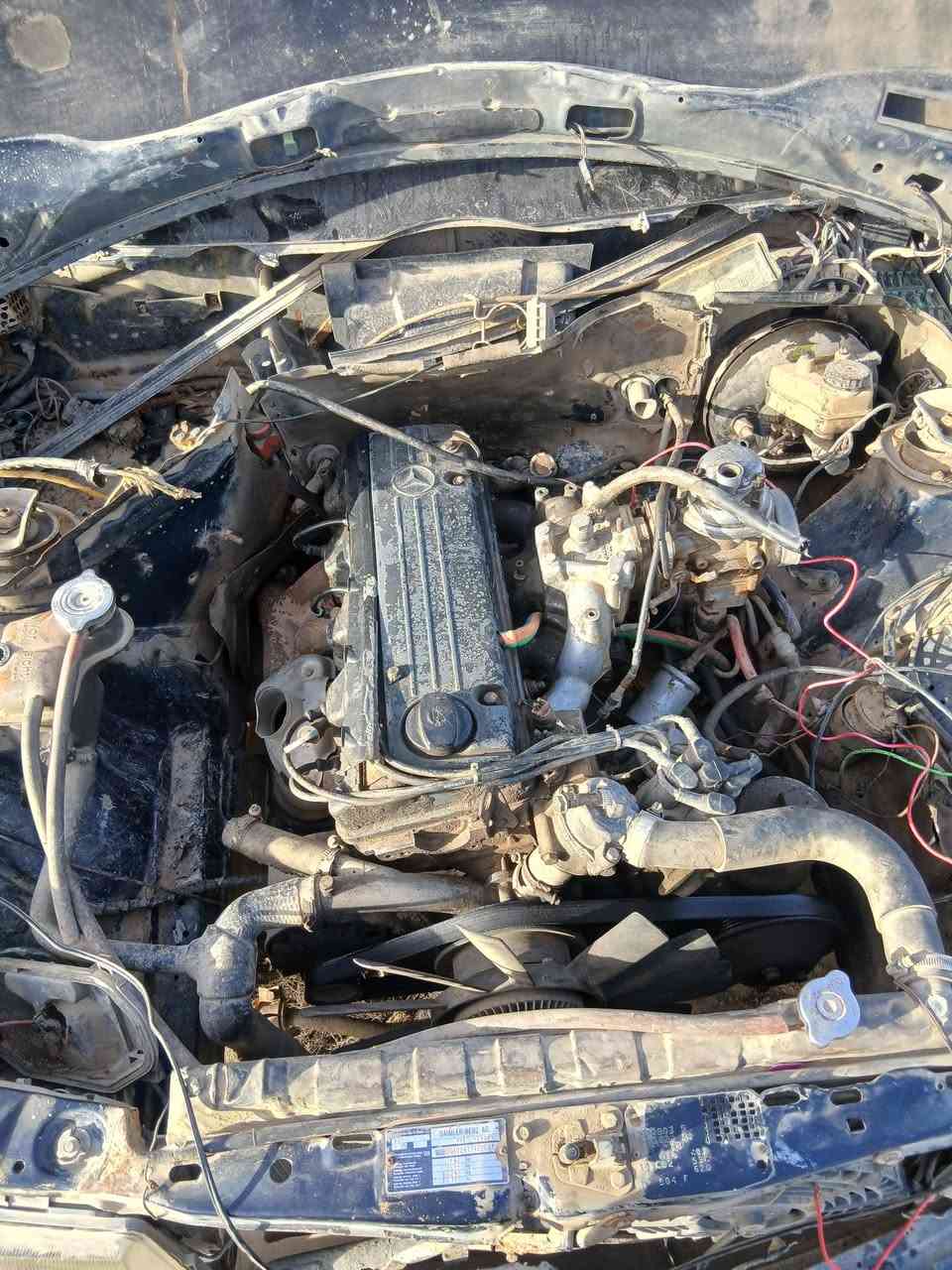 تم تفصيخ مارسيدس  محرك وكير مكفولات المكان بابل مشروع المسيب طريق ابوجاسم ***********
