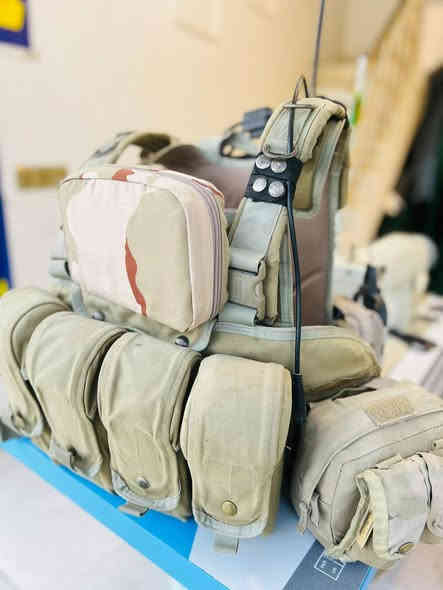 الفتلاوي للتجهيزات العسكريه
السلام عليكم اخوان المنتسبين المهتمين بالقيافه العسكريه يوجد درع أمريكي اصلي بلاك هوك درع نضافه 100 ٪100 عندي توصيل كافه محافظات العراق🚗☎️***********
