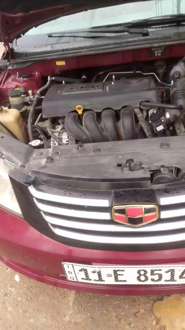 السلام عليكم من رخصه مدير الكروب  
سياره أم كراند  ٢٠١٣ مكفوله من دعاميه لدعاميه

للبيع 
الرقم ***********
