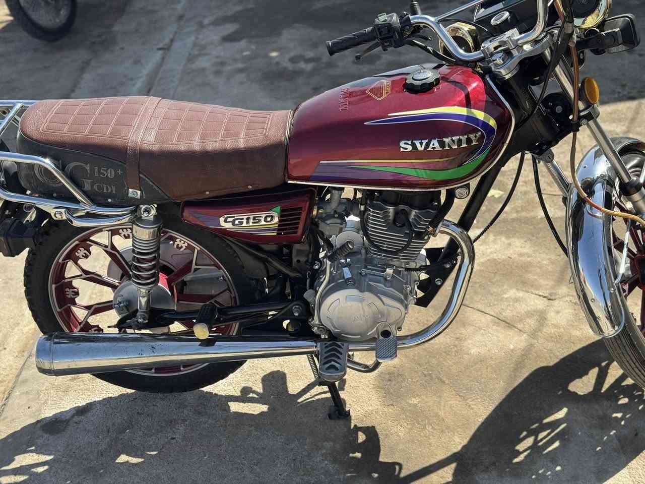 للبيع سيفان موديل 2024 كله شرط السعر 700 بي مجال العنوان تكريت القادسيه شارع ابو عقرب اتصل ***********@الجميع
