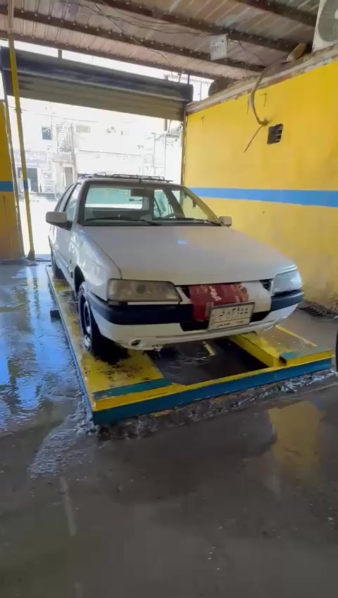 سلام عليكم عيد سعيد عليكم ان شالله
مرخصت صاحب الكروب 
بيجو -405-رقم بغداد للبيع بيه جاملغ مبدل جهت سائق 
/2013/
السعر /40/وبيه مجال لشراي 
مكاني كوفه حي ميسان 
***********
