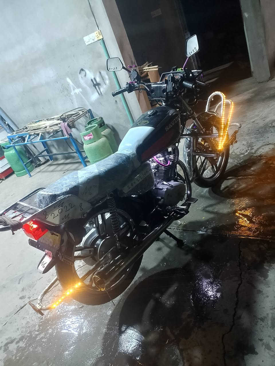 دراجه ايراني موديل 22 مكفوله كفاله عامه مكينه اوكير فول تخم تاير فلاش سماعات لايت زنون دشبول كيلو متر كيج بانزين كله شغال باتري جديد
حجم المكينه 150
الدراجه مال جناي السعر 600 ))) جماعت 500 اعبر المنشور رجان او المو شراي لا يخابر ولا يراسني 
مكاني خارج الفلوجه حلابسه يم البانزيخانه مال حلابسه 
الستفسار ***********
