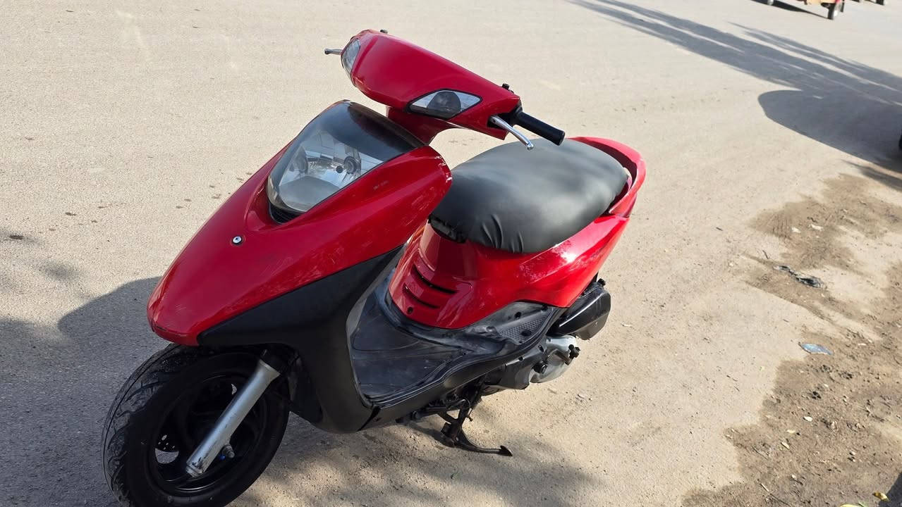 سلام عليكم للبيع دراجه بريز دراجه جديده بمعنه كلمه اوراق كامله سويجات عدد2 كله بلاديه السعر 500 وبيه مجال الشراي *********** مكاني بغداد الشعب
