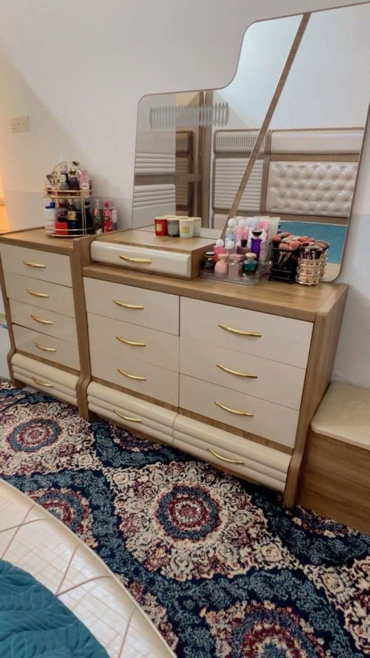 غرفه مستخدم نظيف تركيه 
٨قطع مكان نجف


**إذا كنت صاحب هذا الإعلان وتريد حذفه لأي سبب، رجاءا أرسل رسالة إلى الدعم الفني**