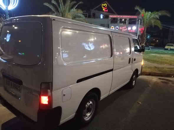 السلام عليكم

نيسان بوكس حمل 

مديل  2009

%رقم أربيل سنويه جديده 

دوشمه أرضية وكشنات 

طخم إطارات جديد 

مكينه كير اكسن شرط جديد 

السعر  110 بيه مجال حك جيه 

موقع السياره  

بغداد مدينه الصدر 

***********
