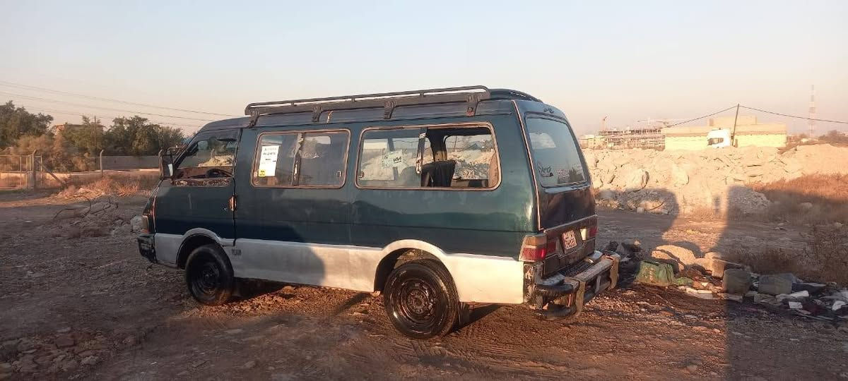 السلام عليكم كية للبيع رقم انكليزي شرط التحويل كير و مكينة نظيفات السعر 30 وبيهة مجال ***********
