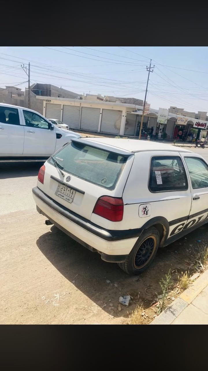 كولف نفخ
موديل ١٩٩٢
محرك كير شرط صفر ثمانية
تك باب رياضي 
قفل مركزي 
كابون بانزين
رقم الماني سنوية ٢٠٢٨
شرط التحويل
مكان السيارة قوسيات موصل 
رقم الهاتف ***********
