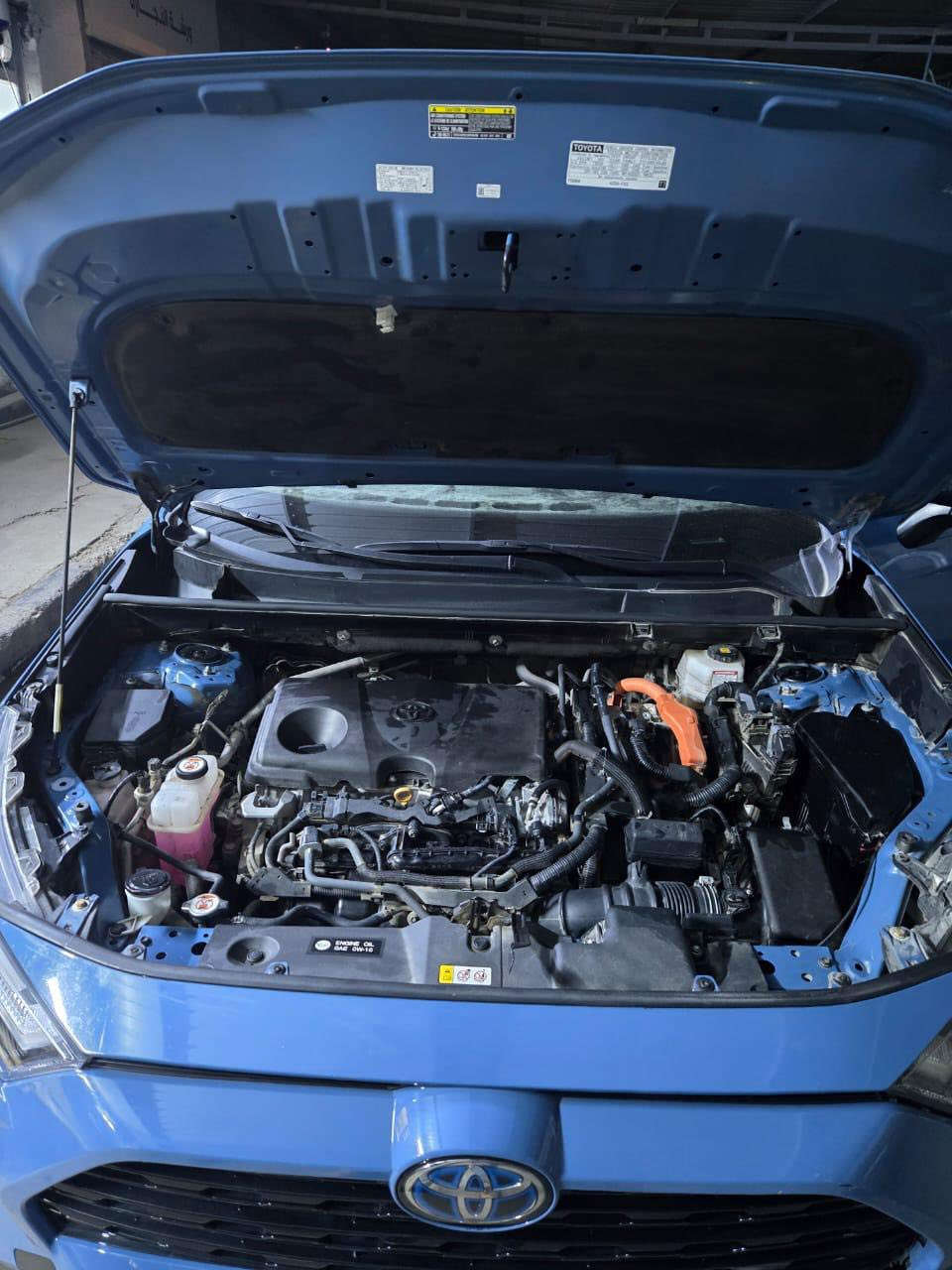للبيع | Toyota RAV4 2023 XSE Hybrid 🚙
الموديل: 2023

ملاحظة : عليه ppf امريكي

الفئة: XSE هايبرد - فل كامل

اللون: بحري مميز

الممشى: 50,000 ميل

الايرباك : سليم 

الرقم: بغداد

الحالة: شاصي نظيف 100% والحمدلله

المواصفات:  

سقف أسود، جنوط 19، شاشة 10.5 إنش، نظام JBL، كراسي جلد، تدفئة كراسي، رادار، لاين كيب، نقطة عمياء، تشغيل عن بعد.

ملاحظة الحادث:  

صندوق + جاملغ أمامي صفحة السائق،

تم التصليح بشكل نظيف والشاصي سليم 100%

الصور موجودة قبل وبعد التصليح للمصداقية ..

السعر: 24,500$ وقابل للتفاوض البسيط   

السيارة نظيفة، اقتصادية بالصرف، مناسبة للاستخدام اليومي.

مكان السيارة : البلديات

للاستفسار / ***********
