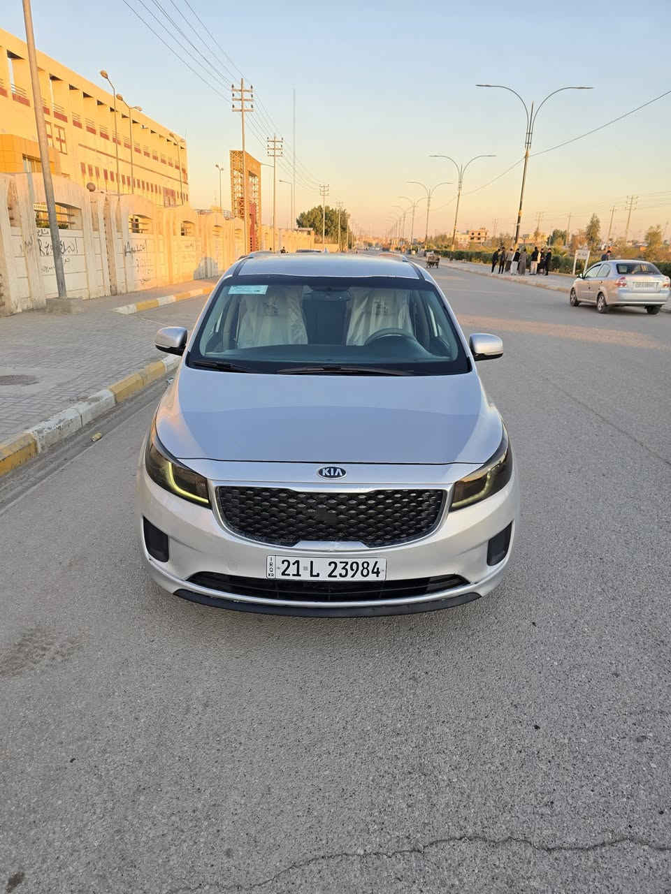 كيا سيدونه 2017 للبيع فقط

سياره جدآ نضيفه ماتخسر عليه الف 

مواصفات عاديه 

محرك 3300 شرط

 كير جدآ نضيف 

حداديه جديده 

تبريد مركزي ثلج 

بيها منظومة غاز 

المالك بالسماوه تحويل وكاله ثاني يوم 

سنويه لغاية 2029

حادثها سطحي خفيف جدآ بدون تكم بدون شاصي والسونار موجود بالصور 

سعرها 173 

مكاني سماوه قضاء الرميثه 

***********
