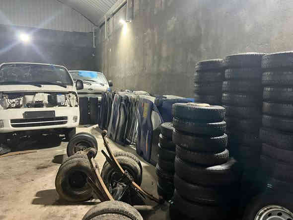 متوفر لدينا مجموعة كبيرة من قطع تفصيخ سيارات أوروبية وكورية ويابانية بحالة ممتازة ونظيفة، وتشمل:

🔹 محركات كاملة جاهزة للتركيب
🔹 گيرات (ناقل حركة)
🔹 جادرات، أذرع، صچمات، دفرنسات
🔹 سستم هواء وفلاتر أصلية
🔹 دواليب ورنجات بمقاسات مختلفة
🔹 سماعات وإلكترونيات داخلية
🔹 قطع شاصي وتعليق
🔹 قطع نادرة ومميزة لمختلف الموديلات

✔️ فحص قبل الشراء
✔️ أسعار مناسبة
✔️ تعامل راقٍ وجودة مضمونة

📞 للاستفسار والتواصل:
(***********)

📍 الموقع:
(البصرة ابو خصيب)
