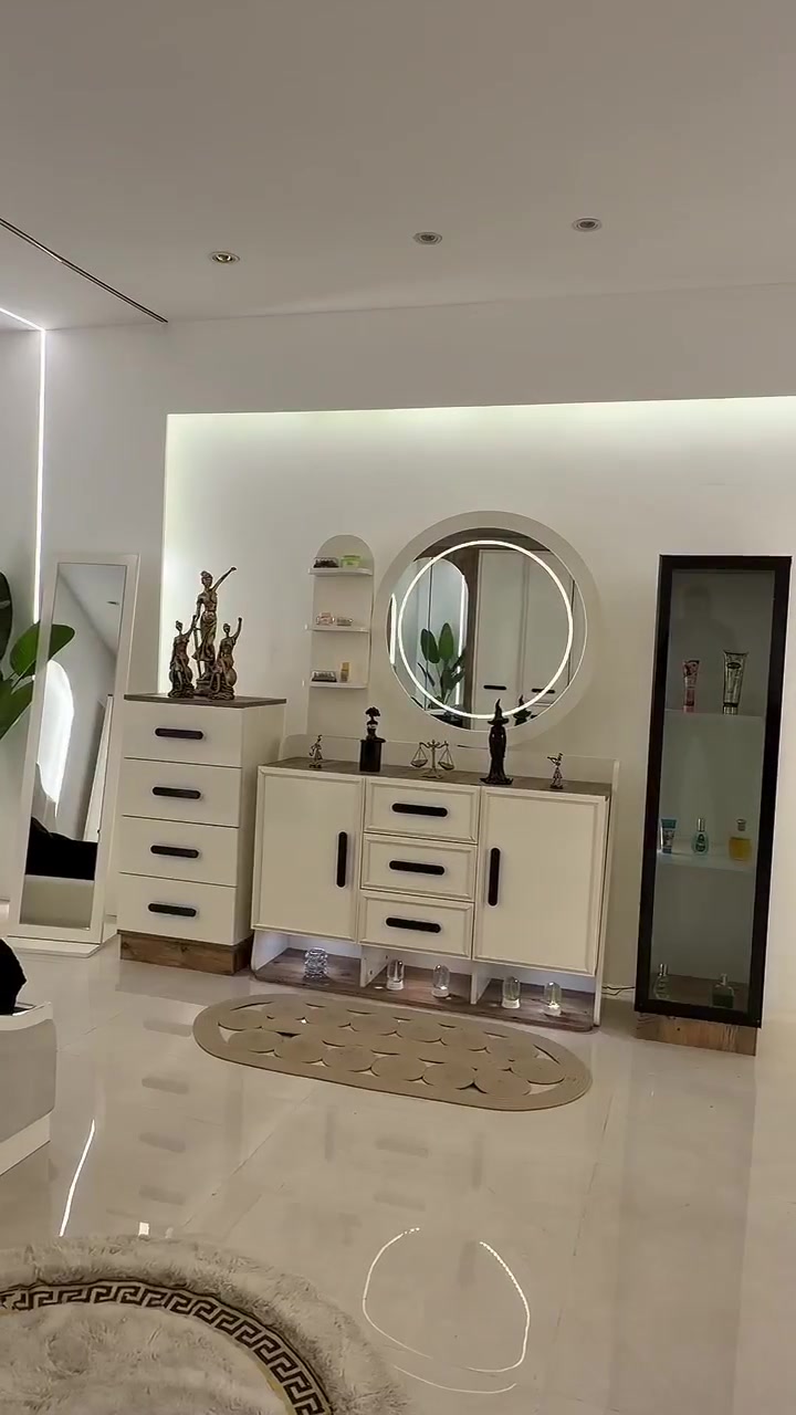 تم وصول 🚚
موديل براء الجوزي و اوف وايت
 10 قطع
جميع قطع راس السرير انارة✅
برغي وجوي حديد✅
ظهر بلوك 8 ملم✅
سرير دبل جك✅
كنتور رفوف ✅
اناره ميز تواليت✅
جميع اجزاء الغرفة ظهر بلوك✅
♦️ عرض كنتور345 ملحق
♦️ميز تواليت من تحت انارة
♦️ كومدي عدد
♦️سرير200 سم*180سم
♦️مرايا قيافه  
♦️طابورية
♦️دراور
♦️فاترينا اناره

السعر مليون و700 الف

توصيل بغداد مجانا 
اطراف 20 الف 
محافظات 100 الف


**إذا كنت صاحب هذا الإعلان وتريد حذفه لأي سبب، رجاءا أرسل رسالة إلى الدعم الفني**