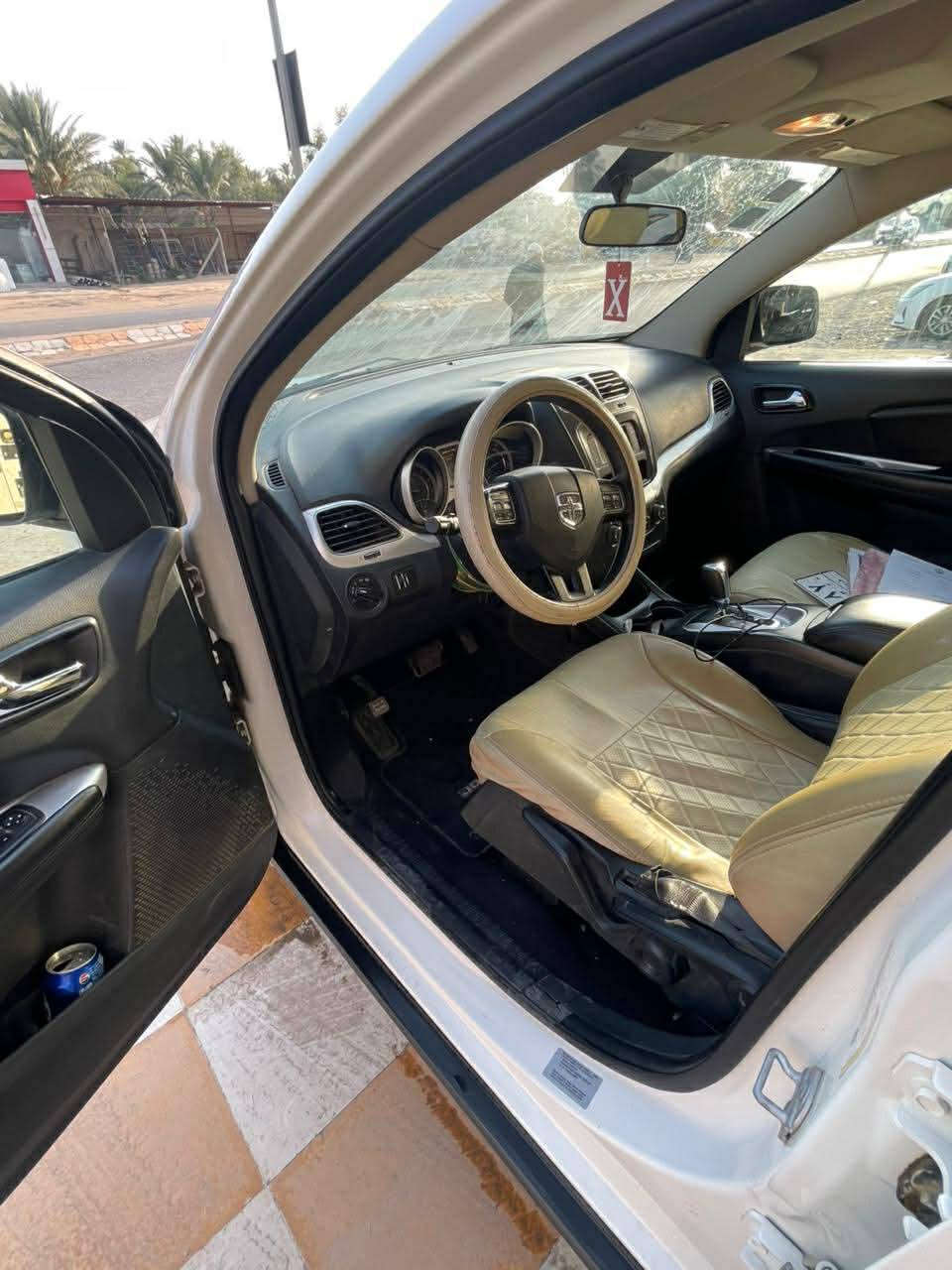 للبيع بالتقسيط وبالنقد للموظف
جورني دوج 2017 امريكي بيه بارد بالباب السائق رقم دولي مجدد وسنوية مجدده
***********
