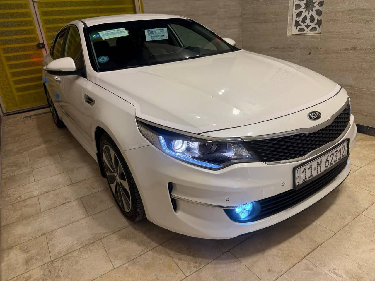 السلام عليكم كيه اوبتما 2016خليجي رقم بغداد الجديد بسمي
السيارة مكفولة ماعدا باب السائق بيه صبغ قليل من لاسفل 
بدون حادث سيارة موصفات بردات بلاديه شحن لا سلكي 
حساس امامي خلفي لد امامي خلفي محرك 2000دوش
شرط مامفتوح السيارة جديد وجاهزه مكينه كير تبريد حداديه 
تخم تاير جديد السعر 164وبيها مجال مكان ذي قار سوق الشيوخ 
كرمه بني سعيد رقم الهاتف *********** غير متواجد عله النت
