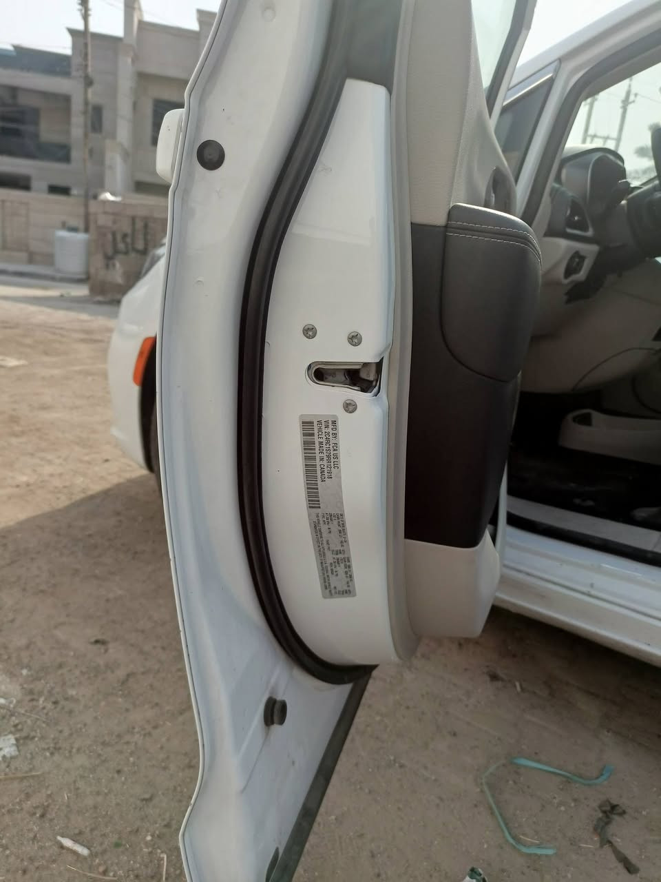 السلام عليكم باسفيكا 2024 موصفاتها معروفه حادثها بابين عكس السايق مبدلات نفس اللون بدون صبغ مرقم بغداد خصوصي ***********
